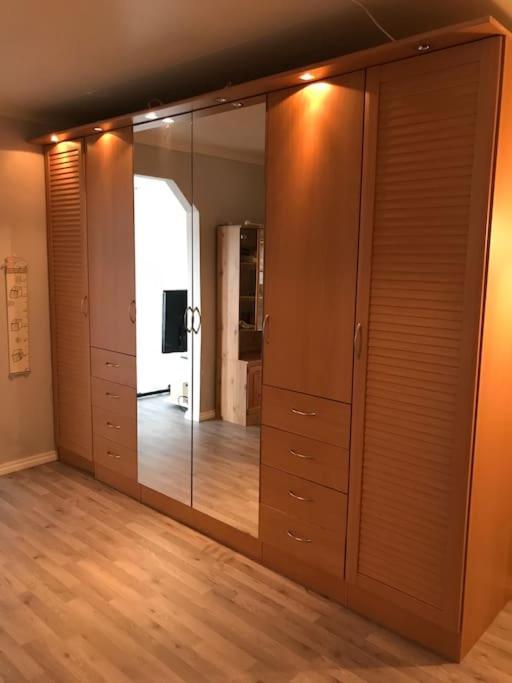 Comfortable 3 Bedroom Apartment On One Floor. Саннефіорд Екстер'єр фото